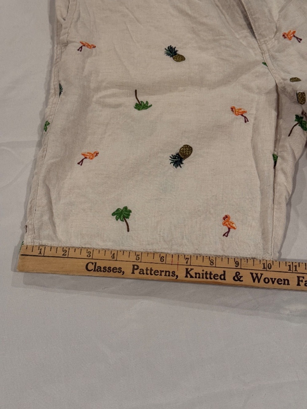 Tommy Bahama Flamingo Tango Linen Shorts 10" Embroidered Pineapple Beige - Picture 9 of 12